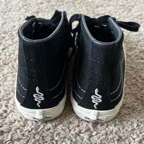 Vans Hi-Tops - Picture 2 of 5